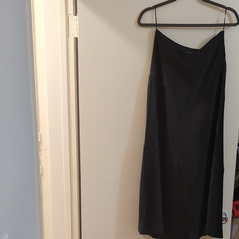 Massimo Dutti Black Midi Skirt